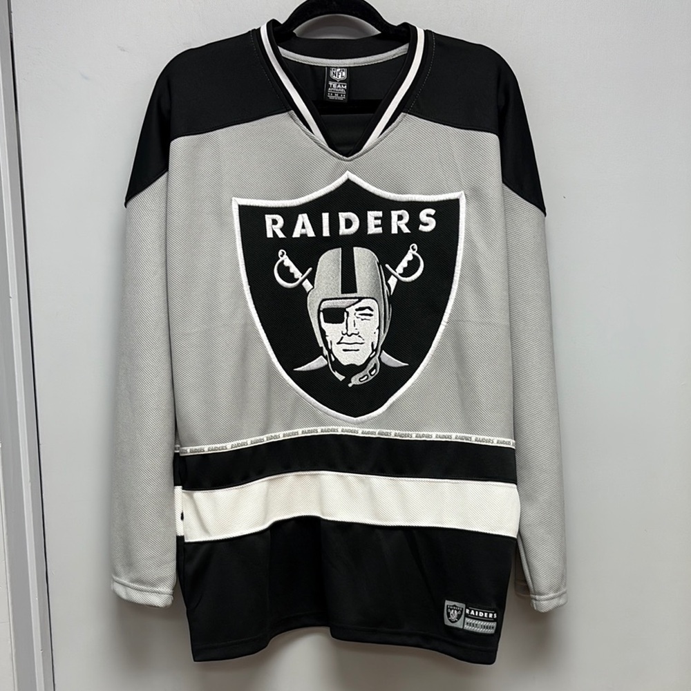 NFL Team Apparel Oakland Raiders Long Sleeve Jersey Size Medium